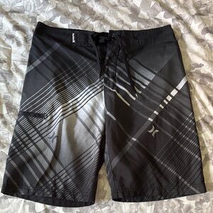 Hurley Men's Black and Silver Board Shorts - NWOT
